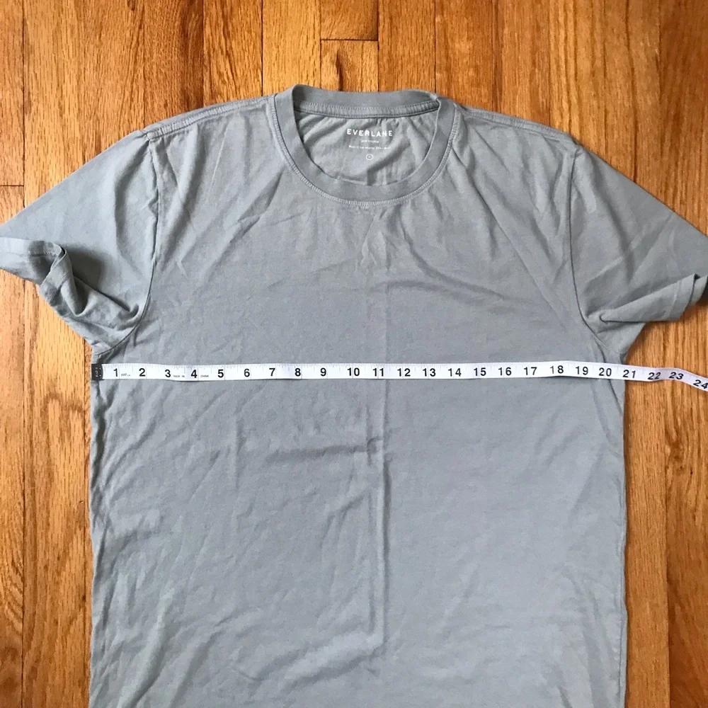 Everlane Pale Green Crewneck Short Sleeve Tee Large - Picture 9 of 9